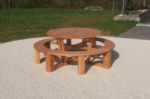 table ronde en pin Douglas
